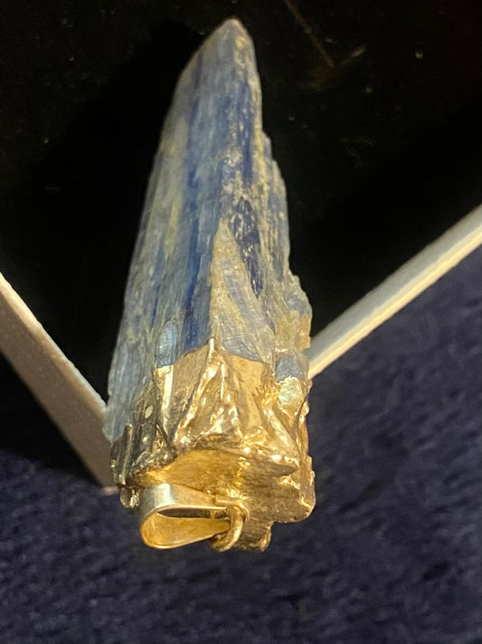 Blue Raw Kyanite Pendant Necklace