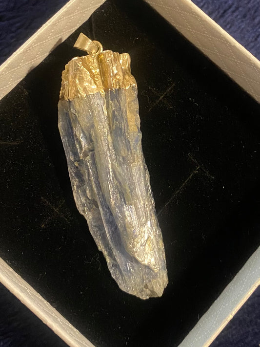 Blue Raw Kyanite Pendant Necklace